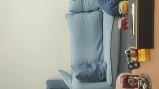 欧美日韩人妻激情-第一次与男友以外的男人在行使中车震!